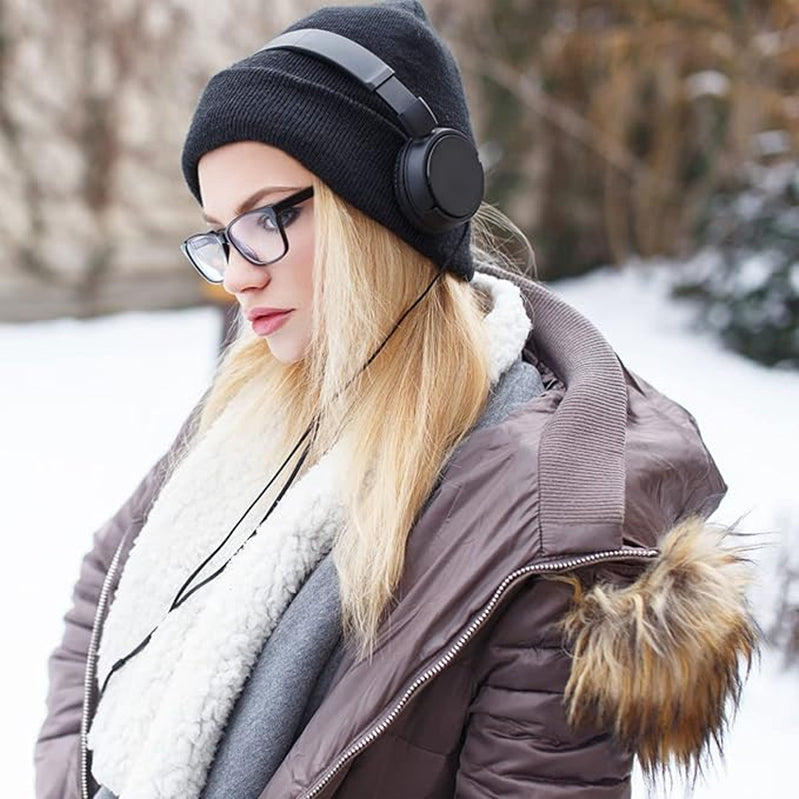 Chapeau en laine doublé de satin de couleur unie