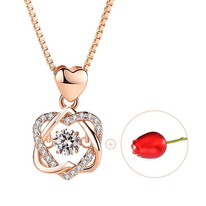 Collier forme de coeur serti de rose